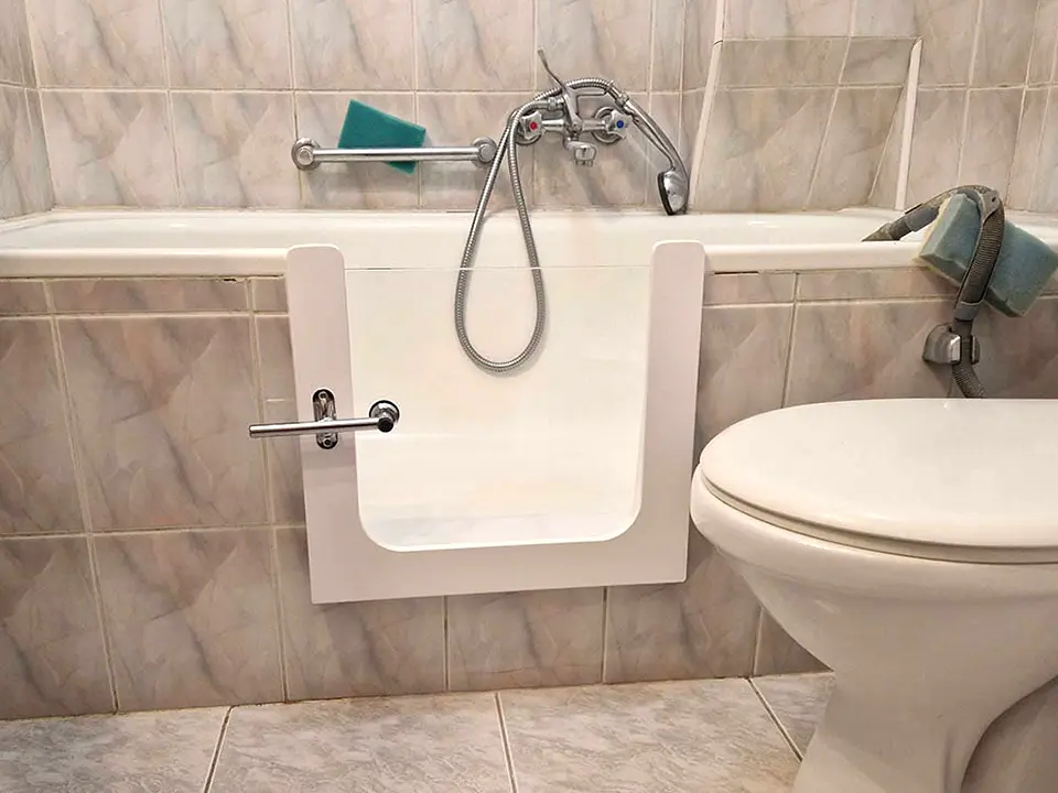 Badewannentür Dichtung Detail