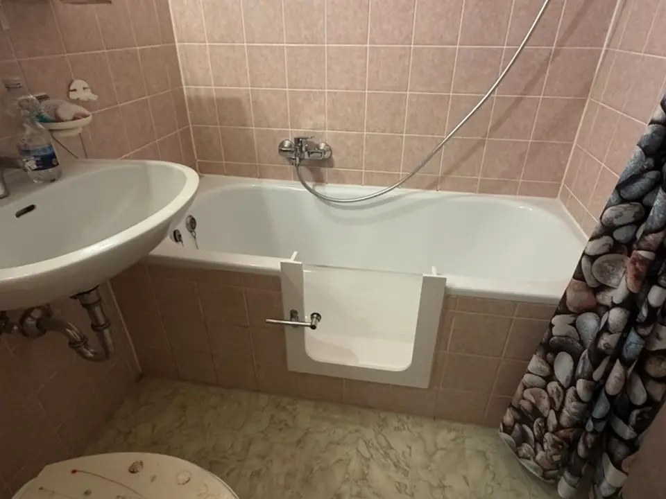 Badewannentür-nachträglich eingebaut Referenz